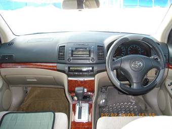 2002 Toyota Premio Photos