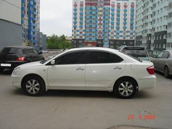 2002 Toyota Premio Photos