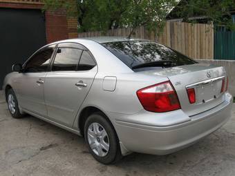 2002 Toyota Premio Pictures