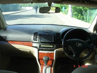2002 Toyota Premio Pictures