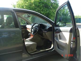 2002 Toyota Premio Photos