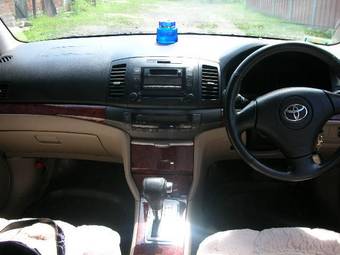 2002 Toyota Premio Photos