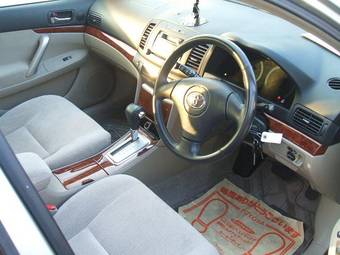 2002 Toyota Premio Pictures