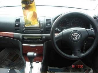 2002 Toyota Premio Pictures