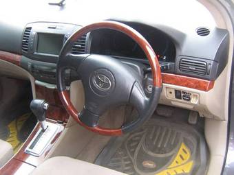 2002 Toyota Premio Pictures