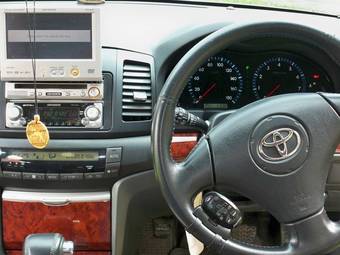 2002 Toyota Premio Photos
