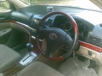 2002 Toyota Premio Pictures