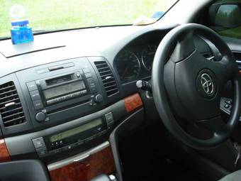 2002 Toyota Premio Pictures