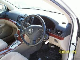 2002 Toyota Premio Photos