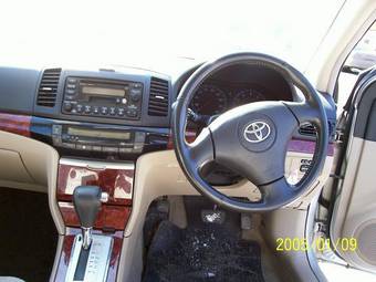 2002 Toyota Premio Pictures