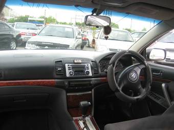 2002 Toyota Premio Pictures