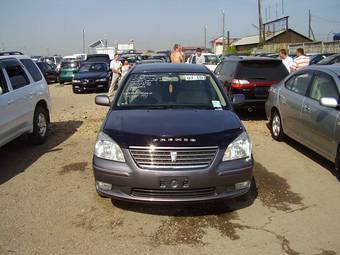 2002 Toyota Premio Pictures