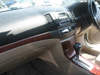 2002 Toyota Premio Photos