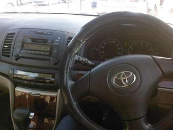 2003 Toyota Premio Photos