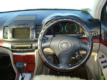 2003 Toyota Premio Pics