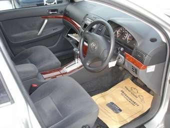 2003 Toyota Premio Pictures