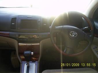 2003 Toyota Premio Pictures