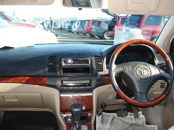 2003 Toyota Premio Pictures