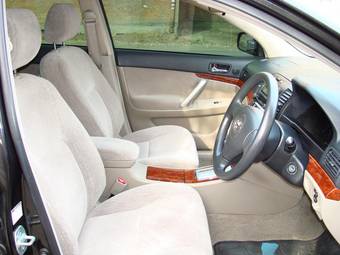 2003 Toyota Premio Pictures