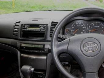 2003 Toyota Premio Pictures