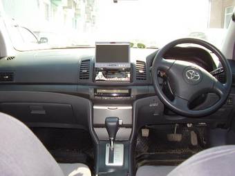 2003 Toyota Premio Pictures