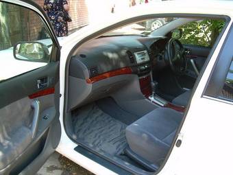 2003 Toyota Premio Photos