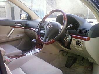 2003 Toyota Premio Pictures