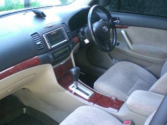 2003 Toyota Premio Pictures