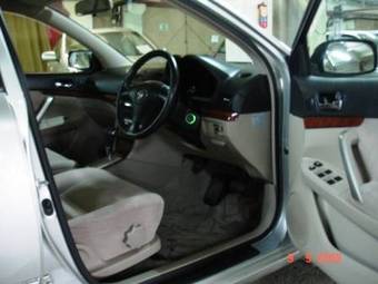 2003 Toyota Premio Pictures