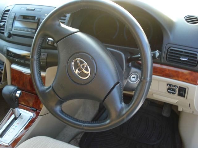 2004 Toyota Premio