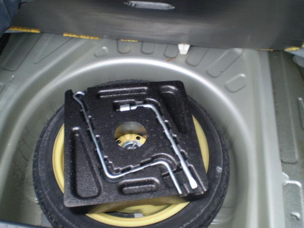 2004 Toyota Premio