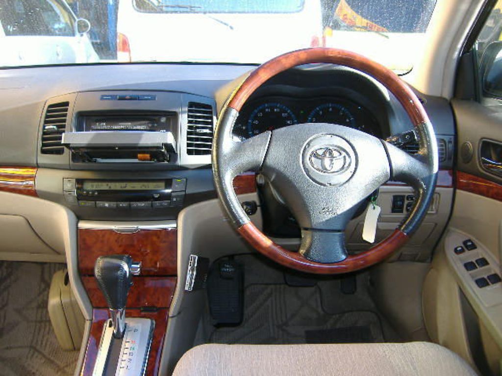 2004 Toyota Premio