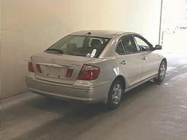 2004 Toyota Premio
