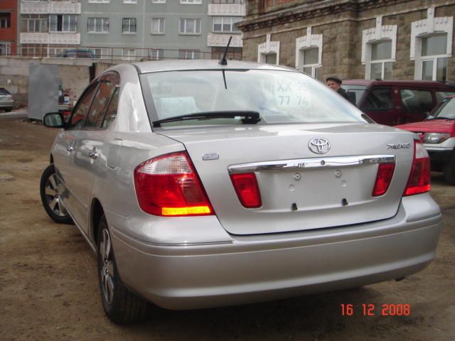 2004 Toyota Premio