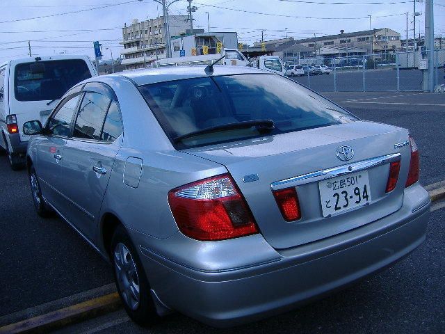 2004 Toyota Premio