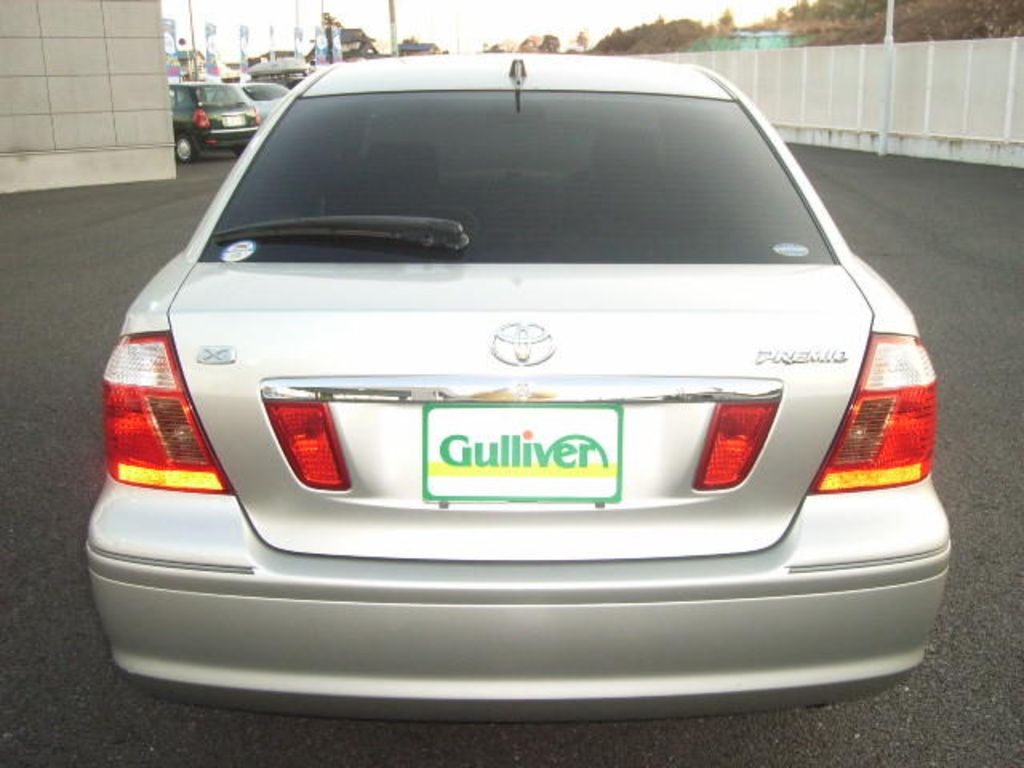 2004 Toyota Premio