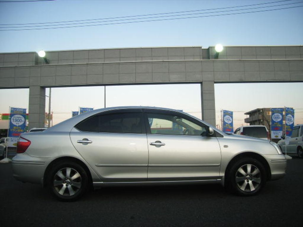 2004 Toyota Premio