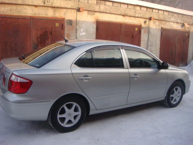 2004 Toyota Premio