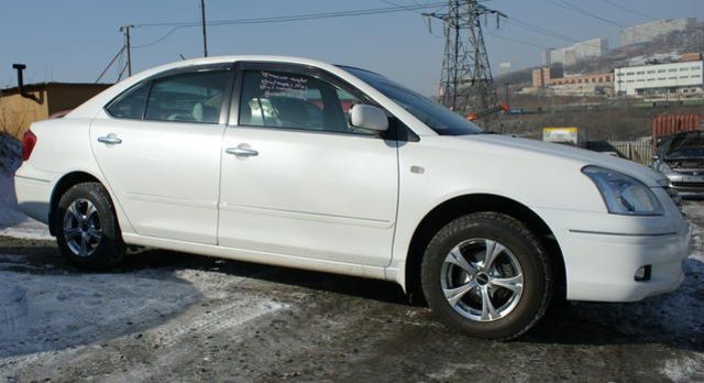 2004 Toyota Premio