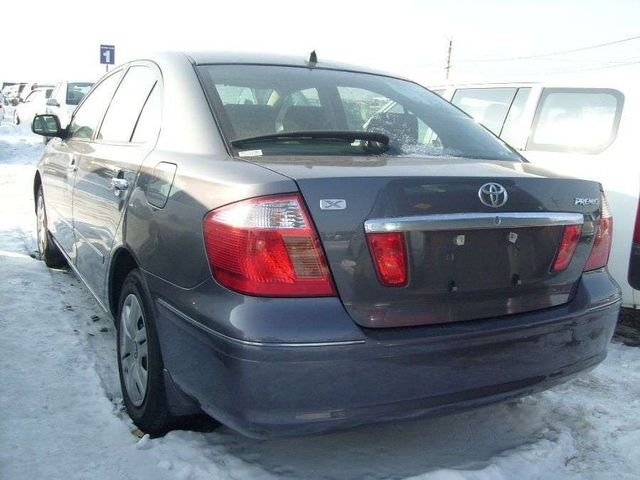 2004 Toyota Premio