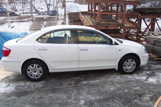 2004 Toyota Premio