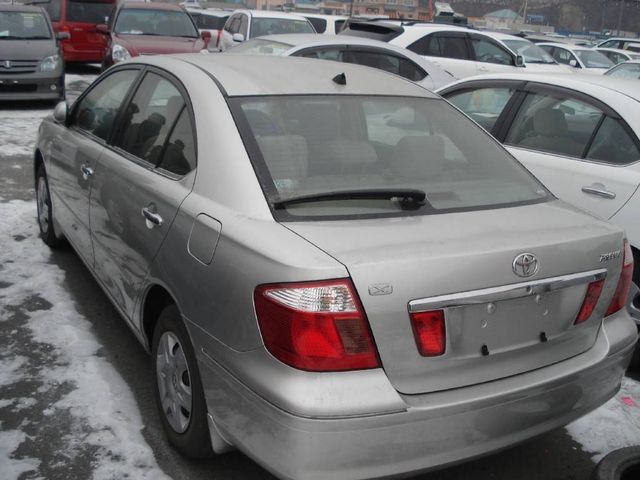 2004 Toyota Premio