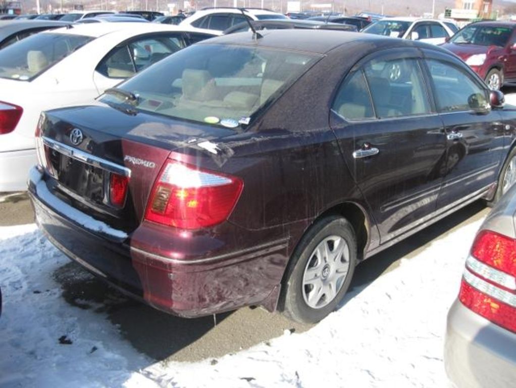 2004 Toyota Premio