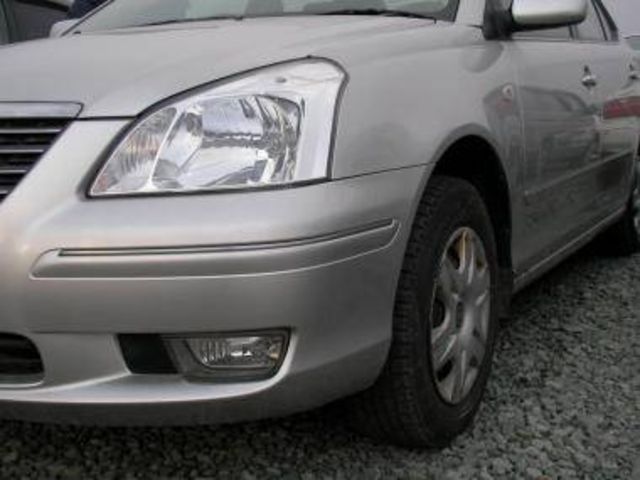 2004 Toyota Premio
