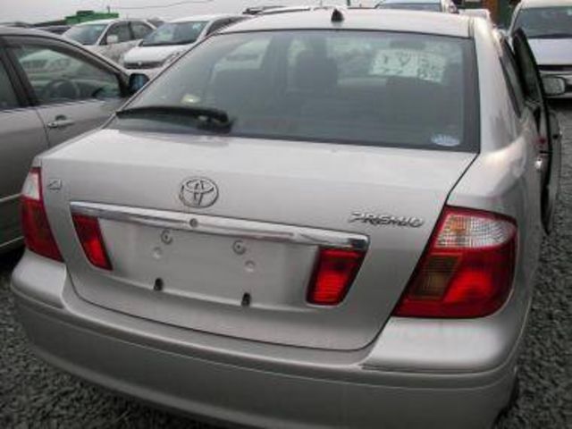 2004 Toyota Premio