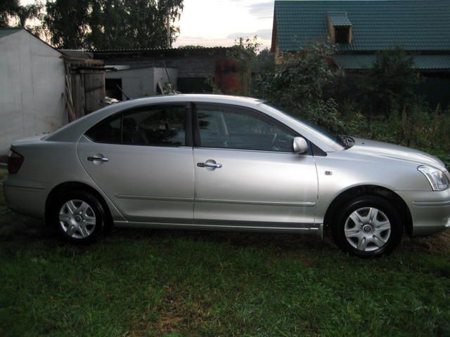 2004 Toyota Premio