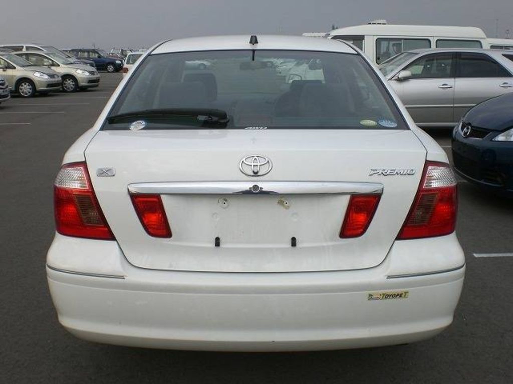2004 Toyota Premio