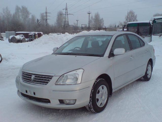 2004 Toyota Premio