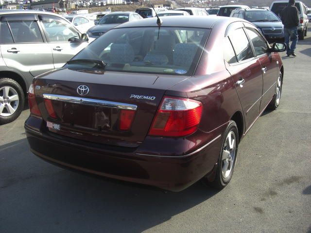 2004 Toyota Premio