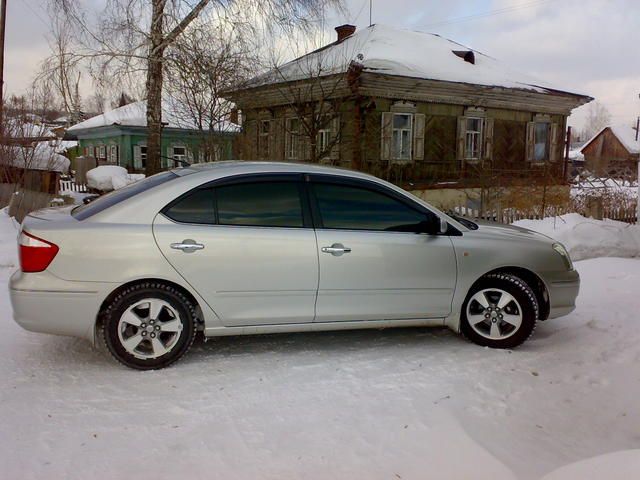 2004 Toyota Premio
